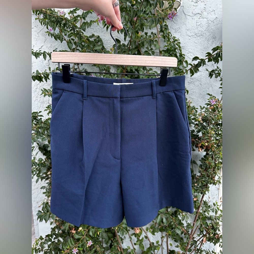 Abercrombie & Fitch Dark Blue Women's Dressy Shorts